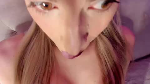 Snapshot of putinna chatting on 9, 9, 2025 Pau Manchita online show from 9, 9, 2025