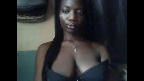 Snapshot of pweedy_ora chatting on 24, 6, 2026 ora online show from 24, 6, 2026