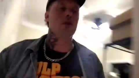 Snapshot of pweezy33 chatting on 8, 1, 2025 buddyguy online show from 8, 1, 2025