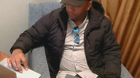 Snapshot of pwnst3rz chatting on 21, 12, 2024 pwnst3rz online show from 21, 12, 2024