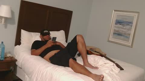 Snapshot of pwnst3rz chatting on 23, 12, 2024 pwnst3rz online show from 23, 12, 2024