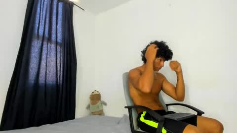 Snapshot of pyke_cum chatting on 8, 1, 2025 pyke_cum online show from 8, 1, 2025