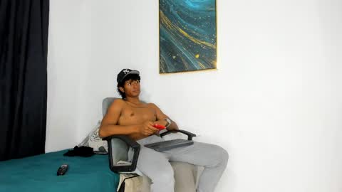 Snapshot of pyke_cum chatting on 16, 1, 2025 pyke_cum online show from 16, 1, 2025