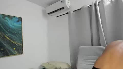 Snapshot of pyke_cum chatting on 10, 3, 2025 pyke_cum online show from 10, 3, 2025