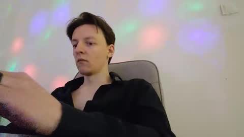 Snapshot of qby2346 chatting on 6, 4, 2026 Lucas online show from 6, 4, 2026