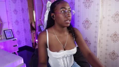 Snapshot of qeen_blackk chatting on 13, 9, 2025 Shekoni Schedule 700 - 1400 gtm-5 online show from 13, 9, 2025