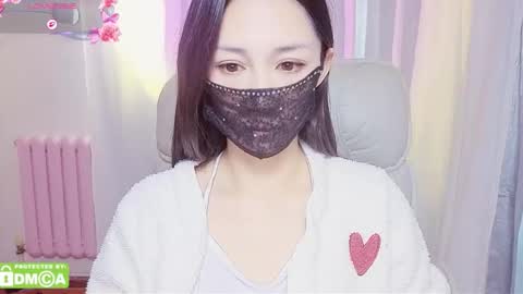 Snapshot of qiqi_mimi9900 chatting on 20, 10, 2025 Mimi online show from 20, 10, 2025