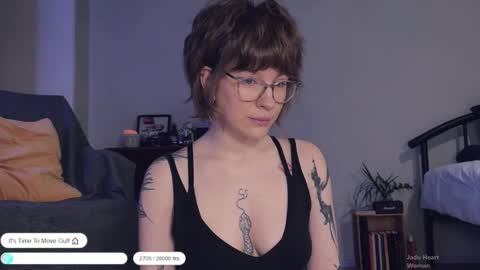    online show from 1, 12, 2025