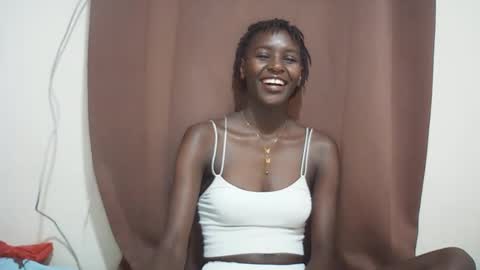 Snapshot of queen_0012 chatting on 10, 5, 2026 asher online show from 10, 5, 2026