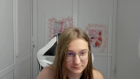 Amelie online show from 11, 6, 2026