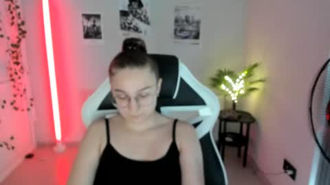 Amelie online show from 14, 7, 2026