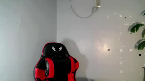 Snapshot of queen_danaya chatting on 12, 6, 2026 queen_danaya online show from 12, 6, 2026