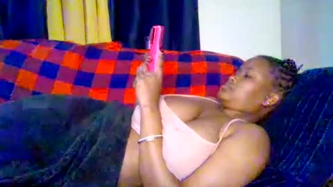 Snapshot of queen_doli chatting on 20, 7, 2026 queen_doli online show from 20, 7, 2026