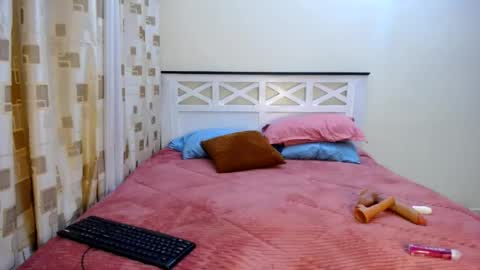 Snapshot of queen_doly chatting on 27, 7, 2026 QUEEN DOLY online show from 27, 7, 2026