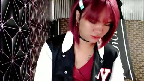 Snapshot of queen_elicktra chatting on 13, 2, 2026 JOY online show from 13, 2, 2026