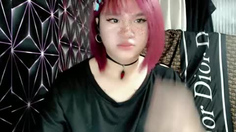 Snapshot of queen_elicktra chatting on 25, 6, 2026 JOY online show from 25, 6, 2026
