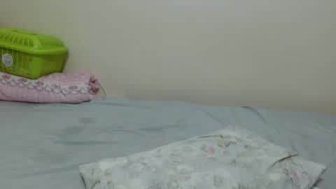 queen ema online show from 19, 4, 2026