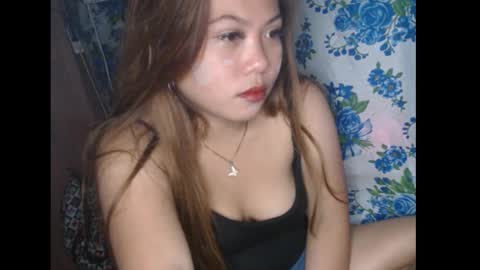 Snapshot of queen_fucker23 chatting on 15, 9, 2025 Angel online show from 15, 9, 2025