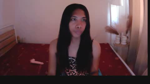 Snapshot of queen_gia chatting on 7, 4, 2026 queen_gia online show from 7, 4, 2026