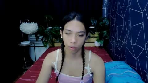Snapshot of queen_gia chatting on 1, 5, 2026 queen_gia online show from 1, 5, 2026