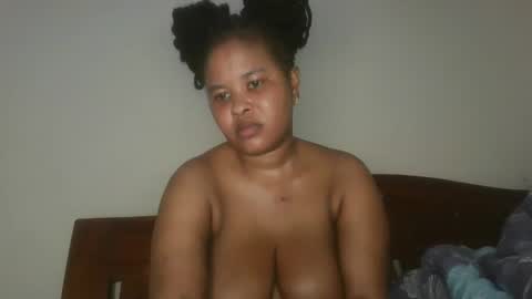 Snapshot of queen_kikih chatting on 26, 4, 2026 Queen kikih online show from 26, 4, 2026