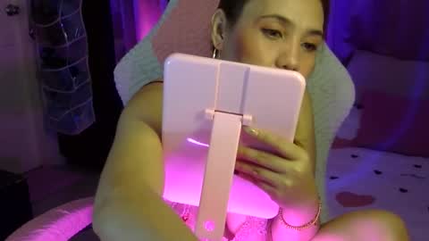 QueenHennessy online show from 1, 3, 2026