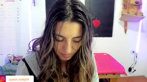 Snapshot of queen_natttyy chatting on 10, 1, 2025 queen_natttyy online show from 10, 1, 2025