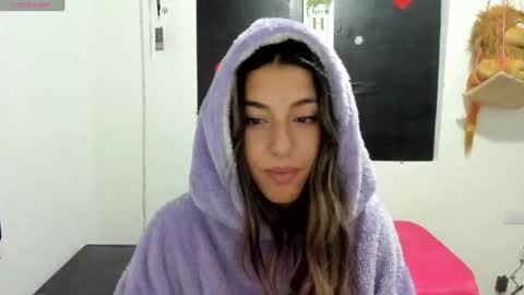 Snapshot of queen_natttyy chatting on 14, 1, 2025 queen_natttyy online show from 14, 1, 2025