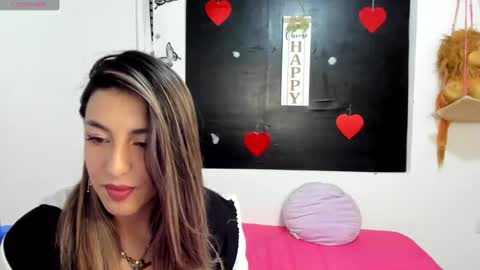 Snapshot of queen_natttyy chatting on 22, 1, 2025 queen_natttyy online show from 22, 1, 2025