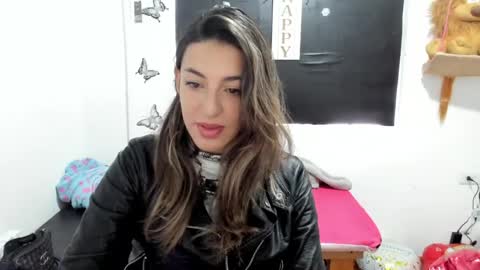 Snapshot of queen_natttyy chatting on 3, 2, 2025 queen_natttyy online show from 3, 2, 2025