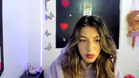 Snapshot of queen_natttyy chatting on 18, 2, 2025 queen_natttyy online show from 18, 2, 2025