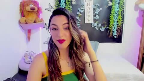 Snapshot of queen_natttyy chatting on 25, 9, 2025 queen_natttyy online show from 25, 9, 2025