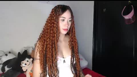 queen_of_m111lk online show from 18, 10, 2025