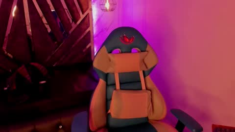   online show from 19, 9, 2025