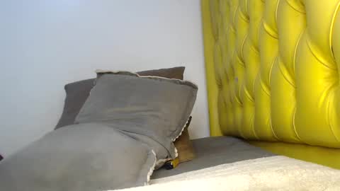 Snapshot of queen_tweakingbae chatting on 6, 11, 2025 valdonte online show from 6, 11, 2025