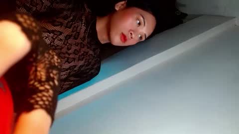 Snapshot of queena10 chatting on 10, 3, 2025 CALL ME YOUR QUEEN AIVY1 online show from 10, 3, 2025