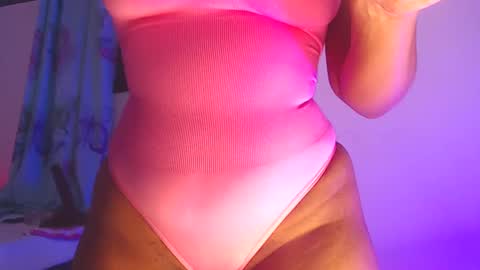 Snapshot of queenalya_ chatting on 14, 9, 2025 Ahlya online show from 14, 9, 2025