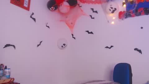 Snapshot of queenalya_ chatting on 26, 10, 2025 Ahlya online show from 26, 10, 2025