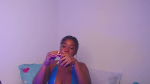 Snapshot of queenalya_ chatting on 16, 11, 2025 Ahlya online show from 16, 11, 2025