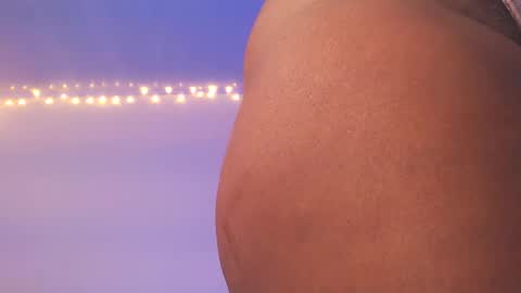 Snapshot of queenalya_ chatting on 19, 11, 2025 Ahlya online show from 19, 11, 2025