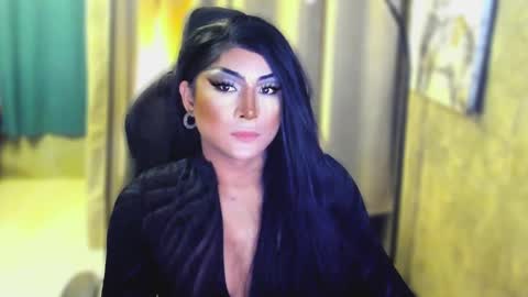 Snapshot of queenarthalia chatting on 9, 3, 2025 ARTHA online show from 9, 3, 2025