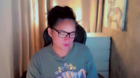 Snapshot of queenarthalia chatting on 29, 9, 2025 ARTHA online show from 29, 9, 2025