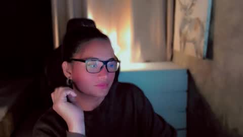 Snapshot of queenarthalia chatting on 13, 12, 2025 ARTHA online show from 13, 12, 2025