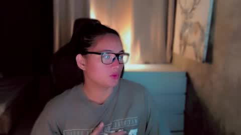 Snapshot of queenarthalia chatting on 14, 12, 2025 ARTHA online show from 14, 12, 2025