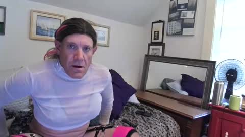 queencharlene online show from 18, 9, 2025
