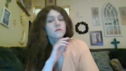 Snapshot of queencrimsonlvx chatting on 23, 4, 2026 queencrimsonlvx online show from 23, 4, 2026