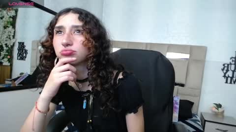 QUEENJEENN online show from 15, 1, 2025