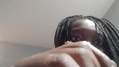 Snapshot of queenmarcaia chatting on 12, 12, 2024 queenmarcaia online show from 12, 12, 2024