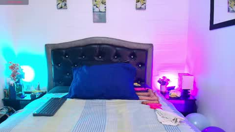 VickyBoobss online show from 13, 4, 2026