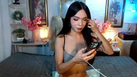 Snapshot of queennira chatting on 11, 7, 2026 queennira online show from 11, 7, 2026